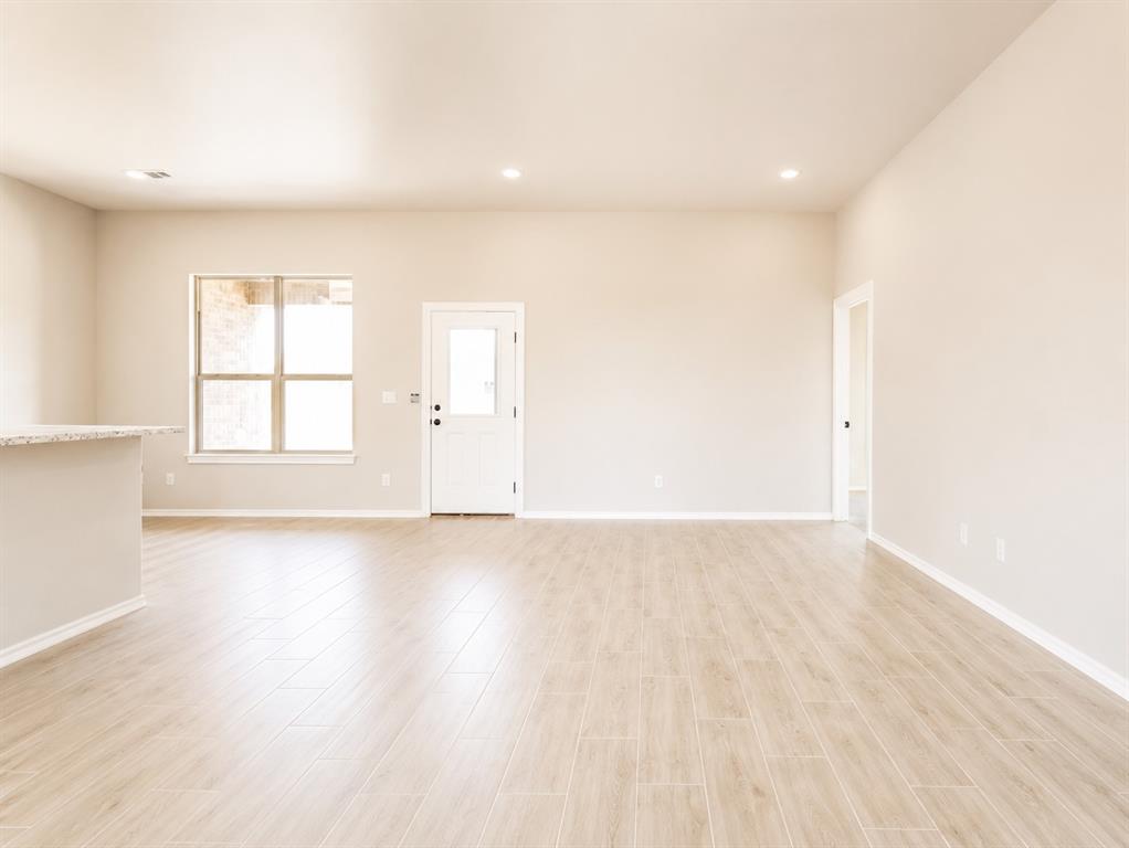 4111 S Wagon Drive Property Photo 2