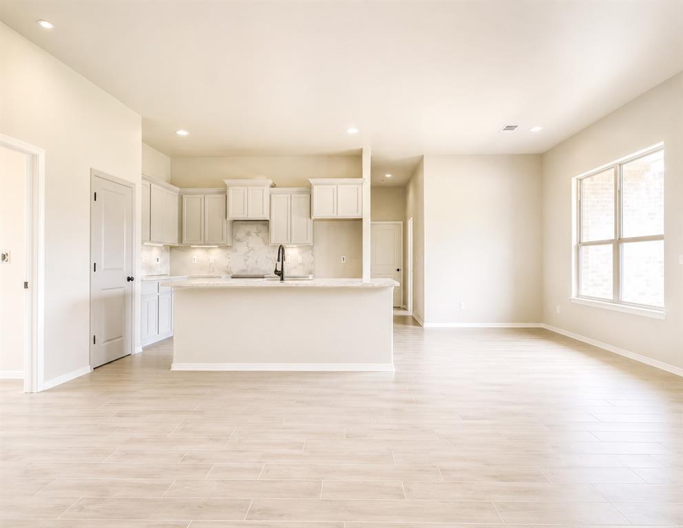 4111 S Wagon Drive Property Photo 3