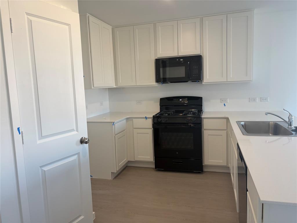 1905 Alpine Beach Lane Property Photo 4