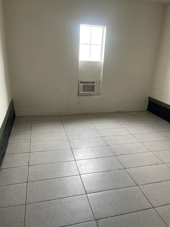1229387 Property Photo 6