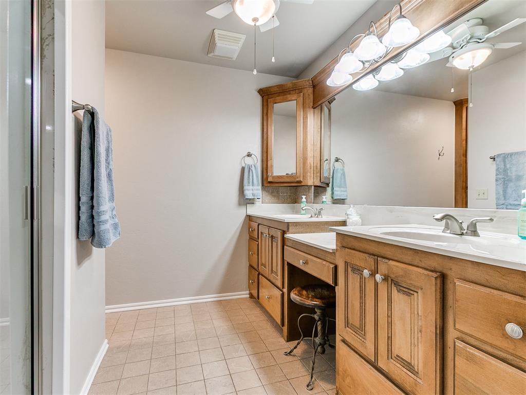 1431 Townsend Glen Property Photo 39