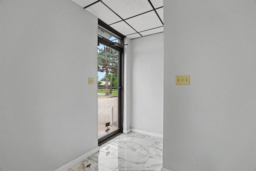 3701 N Meridian Avenue Property Photo 24