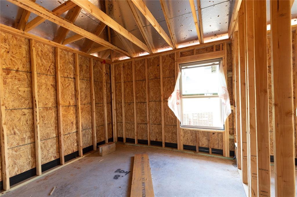 8316 Nw 155th Street Property Photo 5