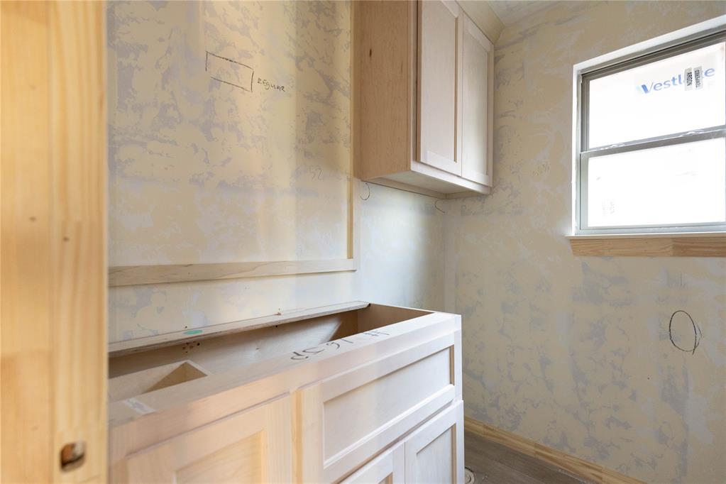 8316 Nw 155th Street Property Photo 15