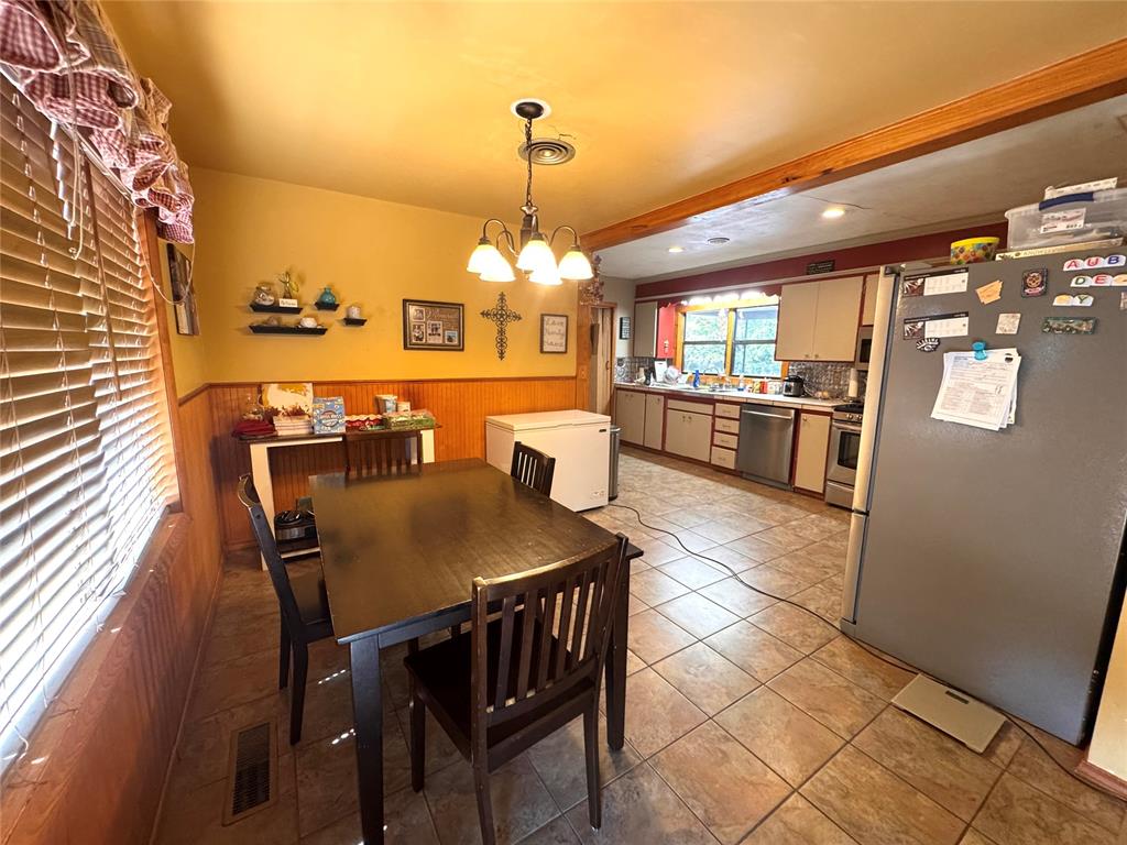 1227 Van Drive Property Photo 14