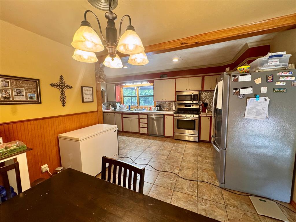 1227 Van Drive Property Photo 15