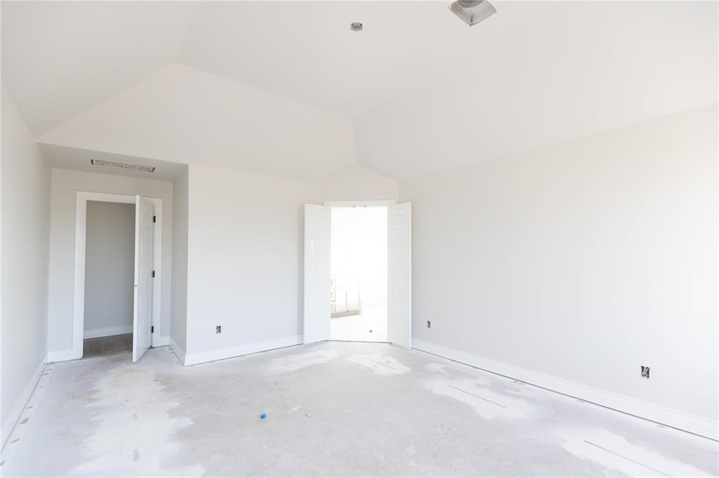 8308 Nw 155th Street Property Photo 6