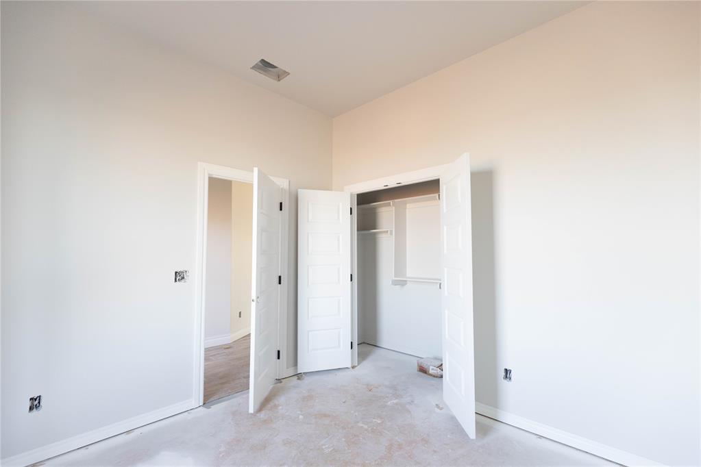 8308 Nw 155th Street Property Photo 10