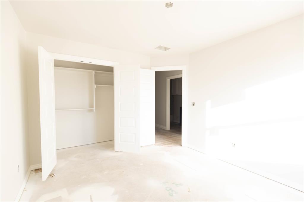8308 Nw 155th Street Property Photo 11