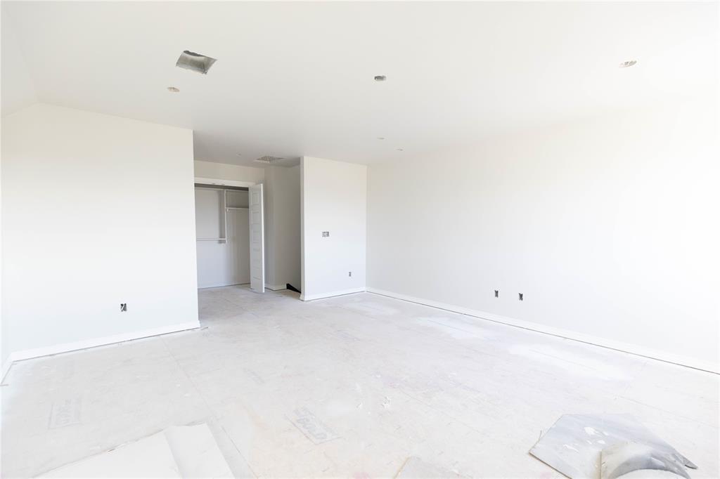 8308 Nw 155th Street Property Photo 15
