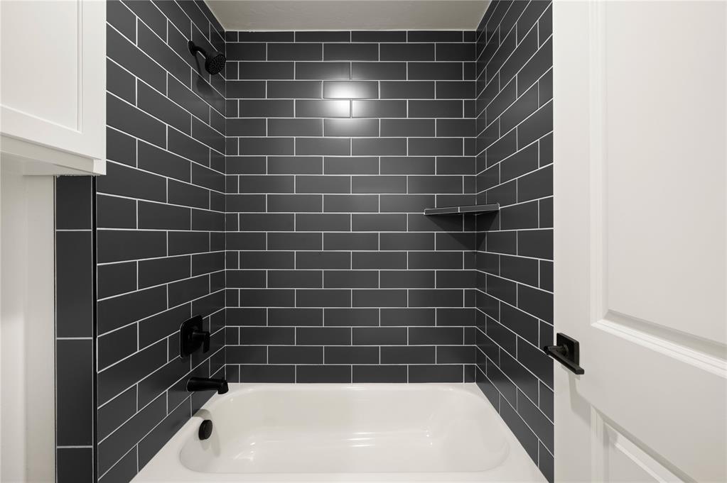 4528 Maple Ridge Drive Property Photo 40