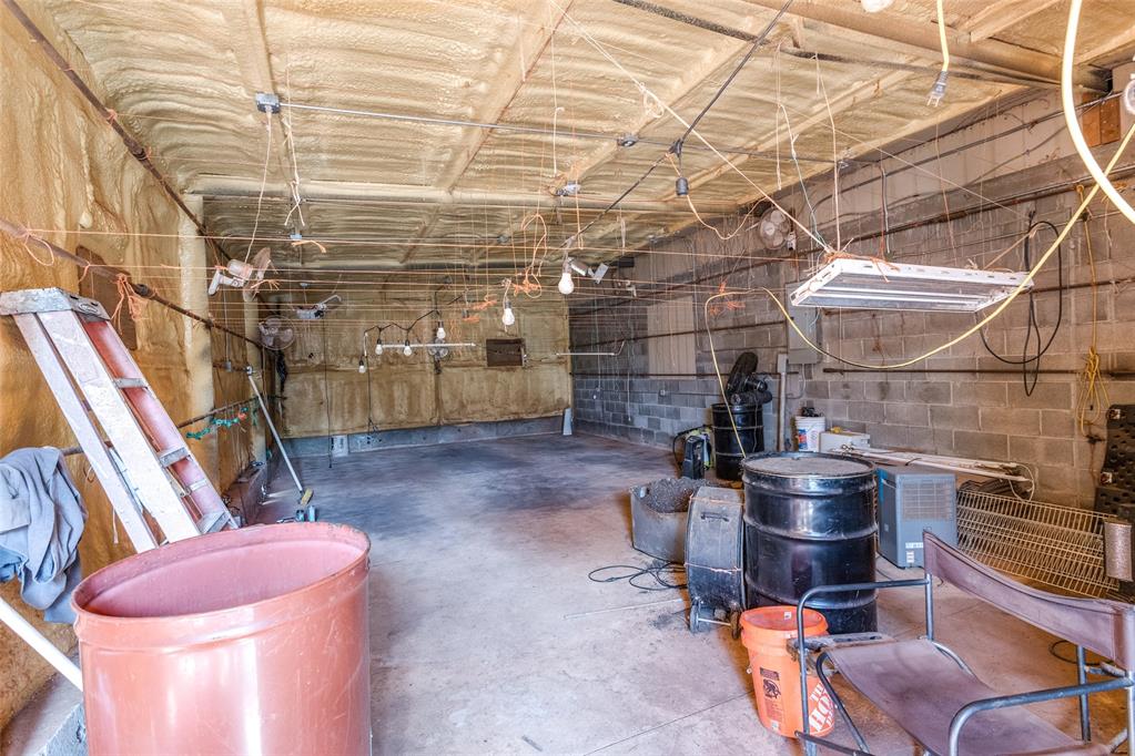 19520 Crestview Road Property Photo 8