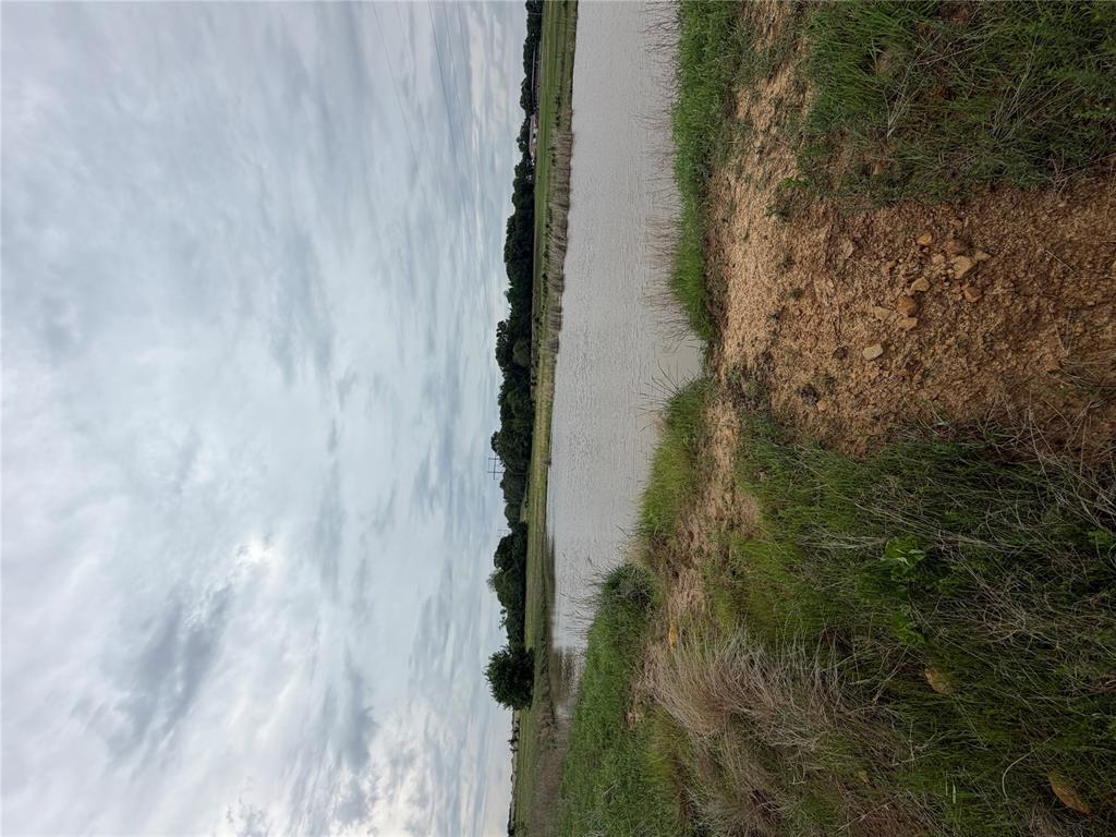 1229557 Property Photo 3