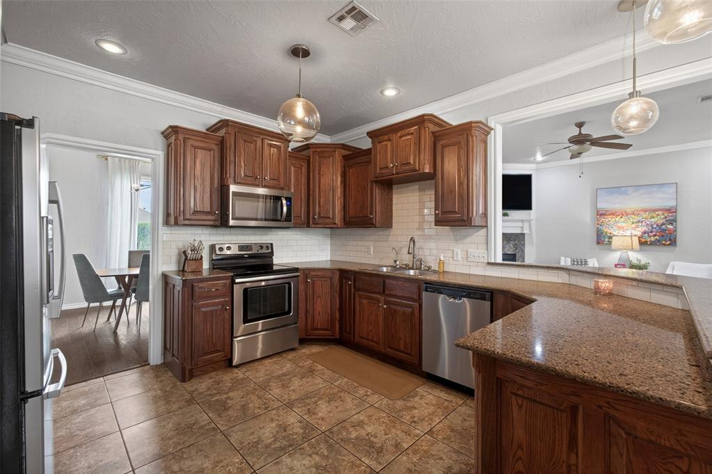207 Clayton Property Photo 21