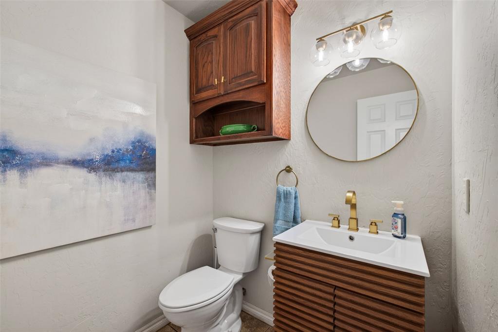 207 Clayton Property Photo 32