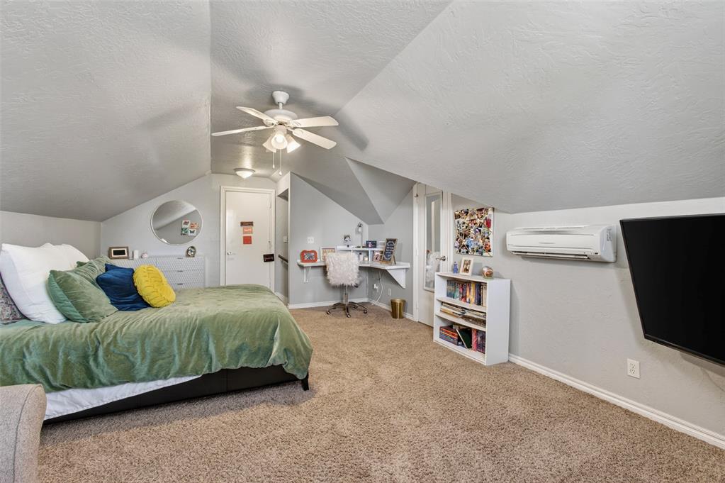 207 Clayton Property Photo 34