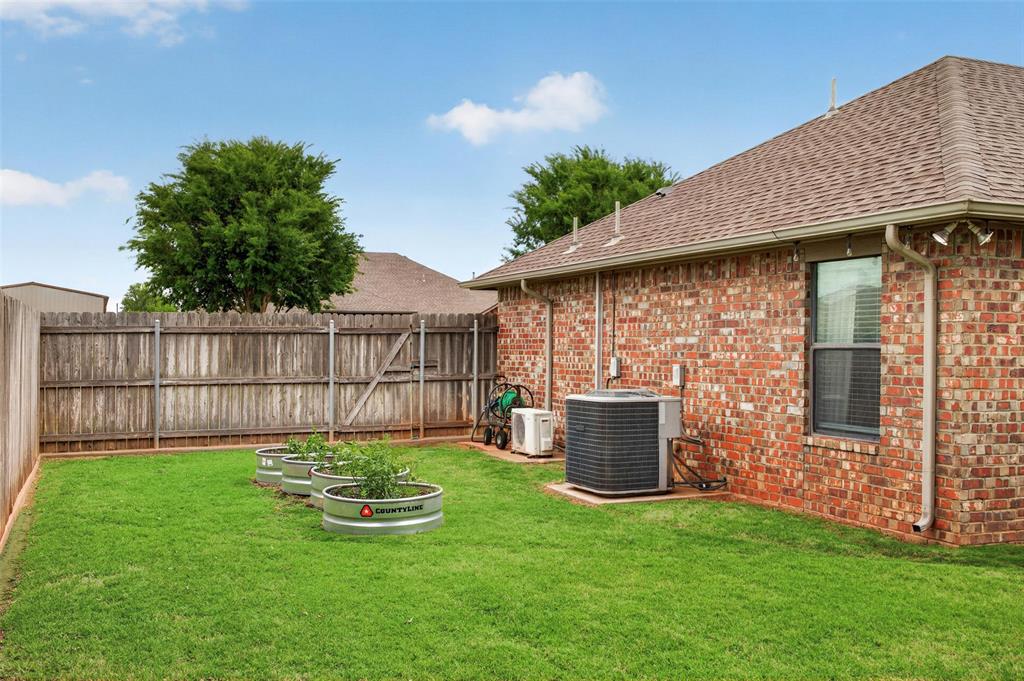 207 Clayton Property Photo 36
