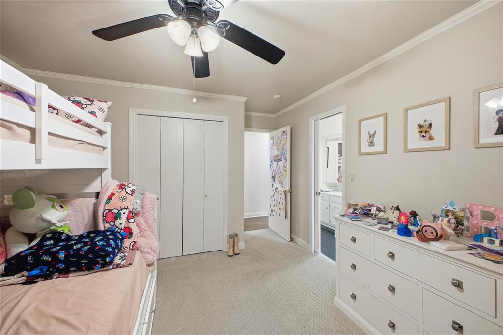 2901 Chapel Hill Road Property Photo 11