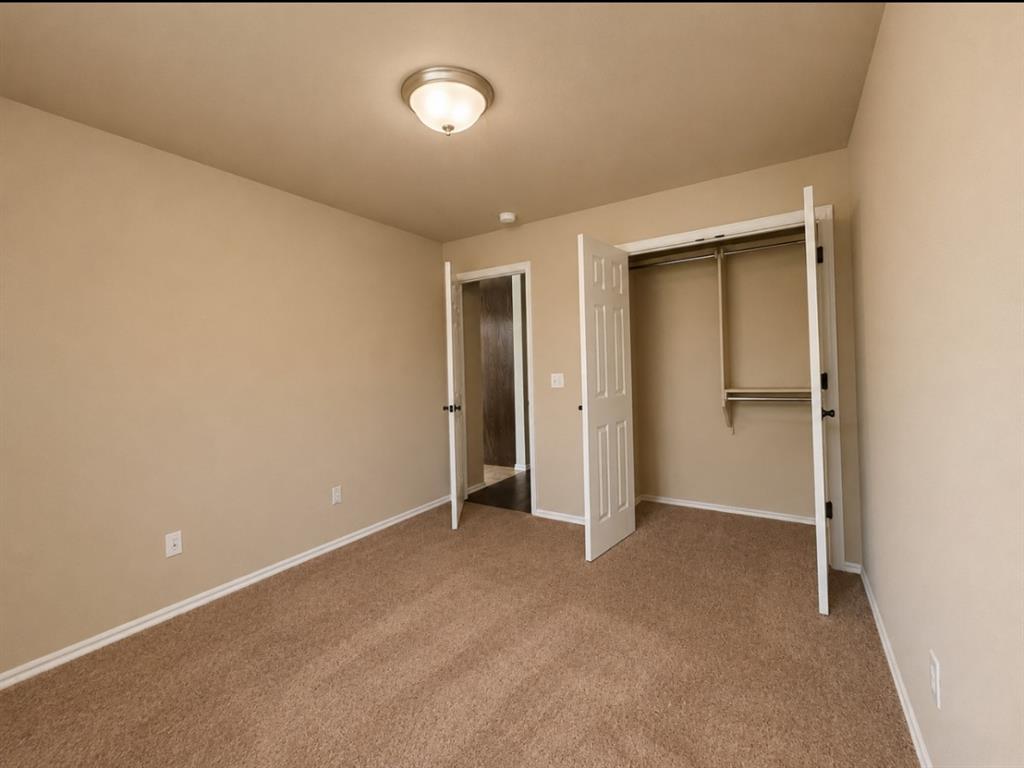 10605 Nw 17th Property Photo 11