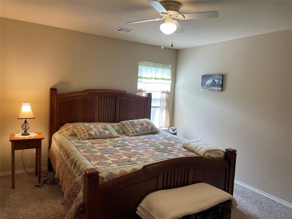 1904 Twisted Oak Court Property Photo 15