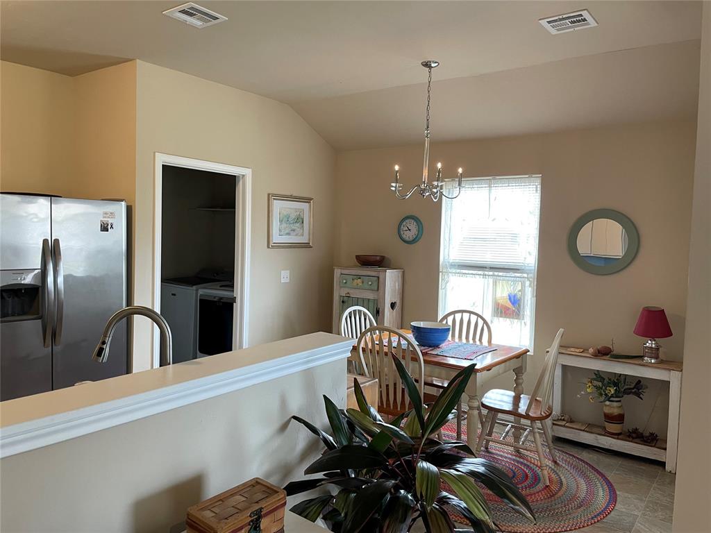 1904 Twisted Oak Court Property Photo 18