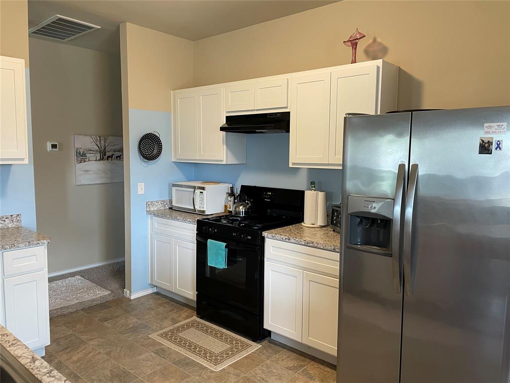 1904 Twisted Oak Court Property Photo 20
