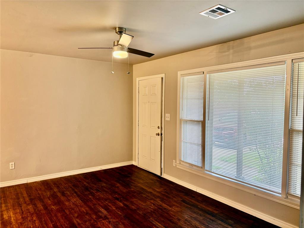 1702 W Britton Road Property Photo 9