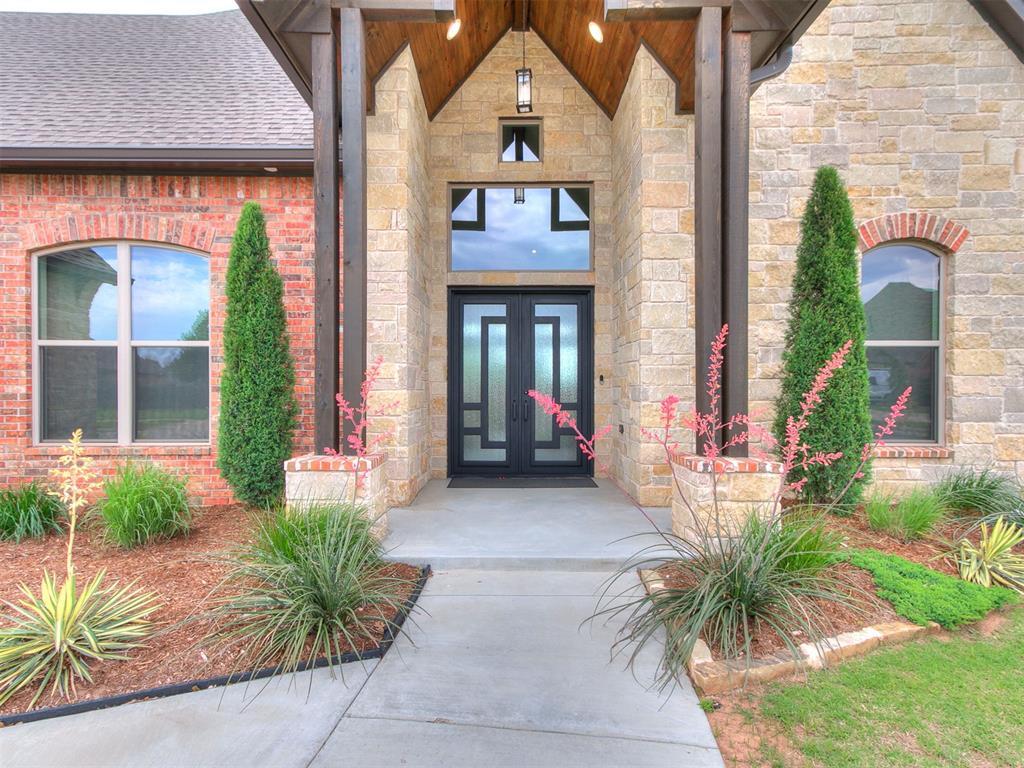 1200 Canteberry Drive Property Photo 3