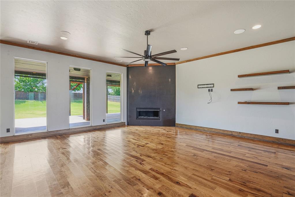 1103 Riata Road Property Photo 6