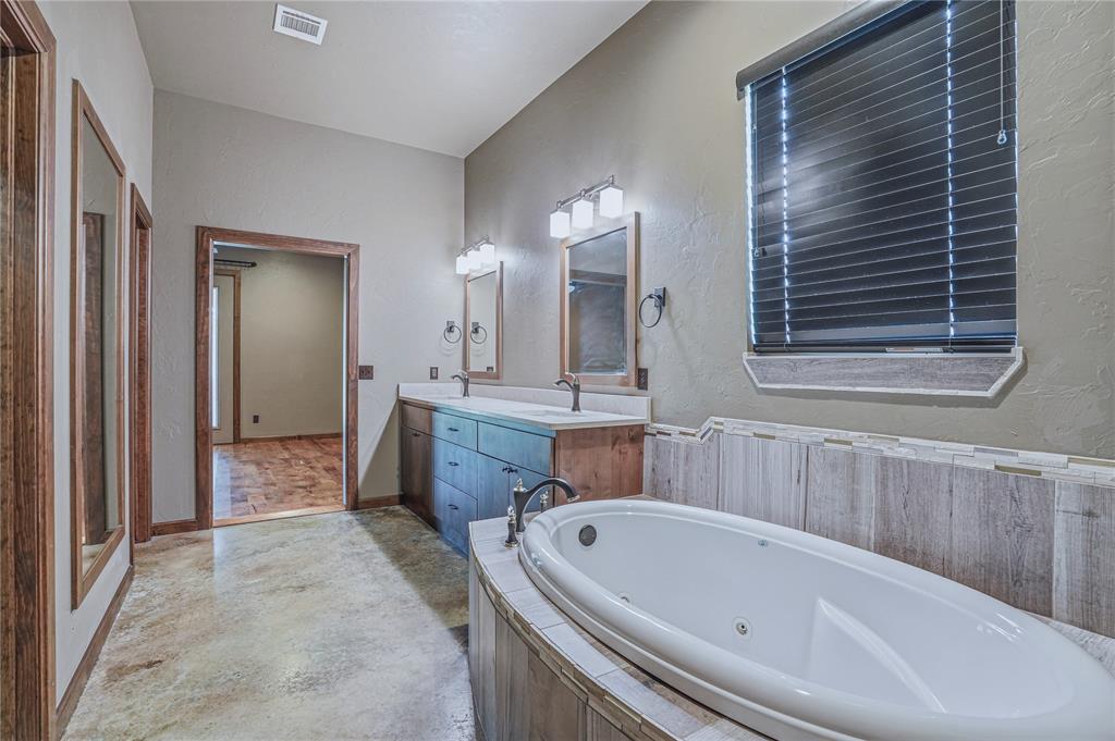 1103 Riata Road Property Photo 25