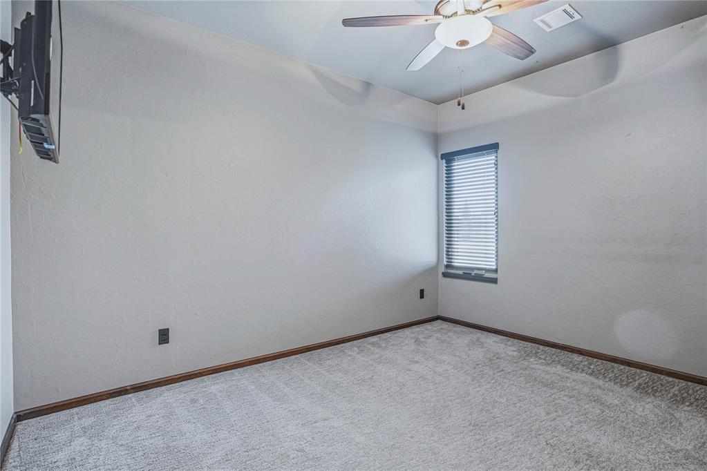 1103 Riata Road Property Photo 34