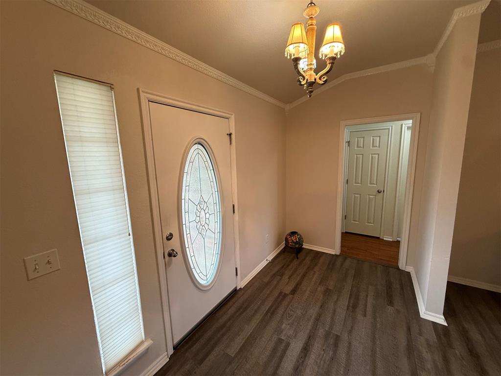 1926 E Aspen Place Property Photo 5