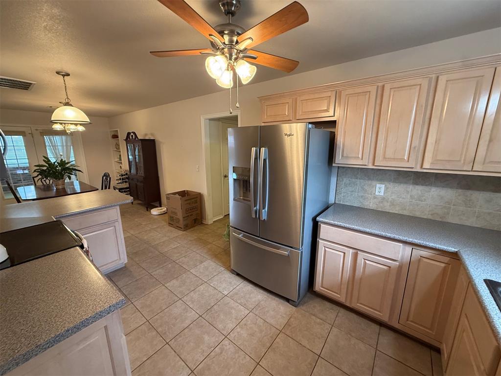 1926 E Aspen Place Property Photo 10