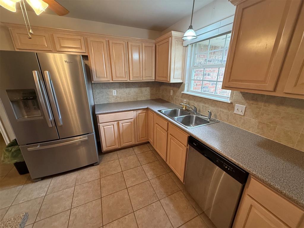 1926 E Aspen Place Property Photo 11