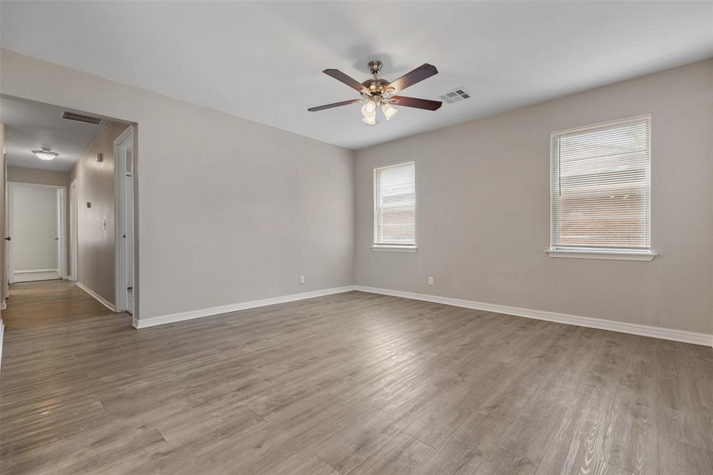 8221 N Harvey Avenue Property Photo 6