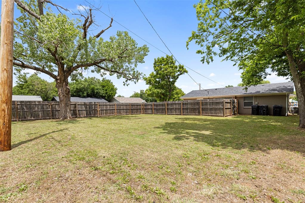 8221 N Harvey Avenue Property Photo 25