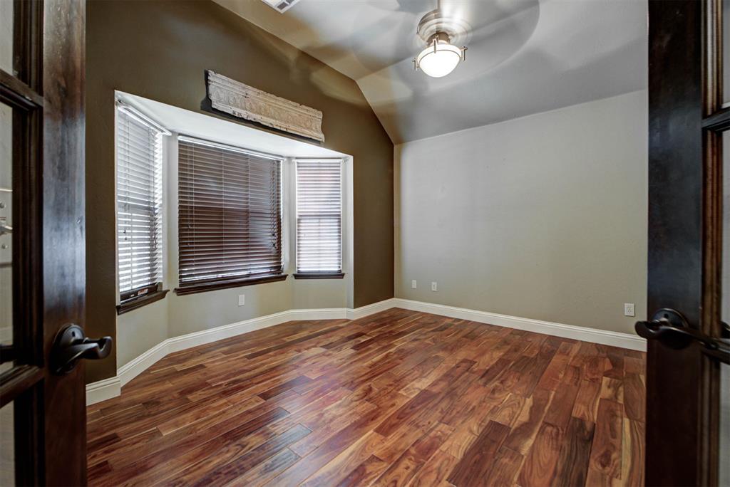 19513 Crest Ridge Drive Property Photo 6