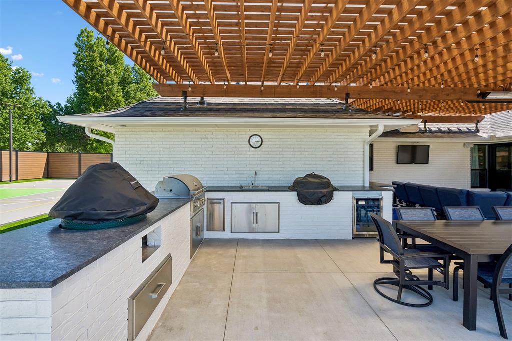627 Louisiana Street Property Photo 45