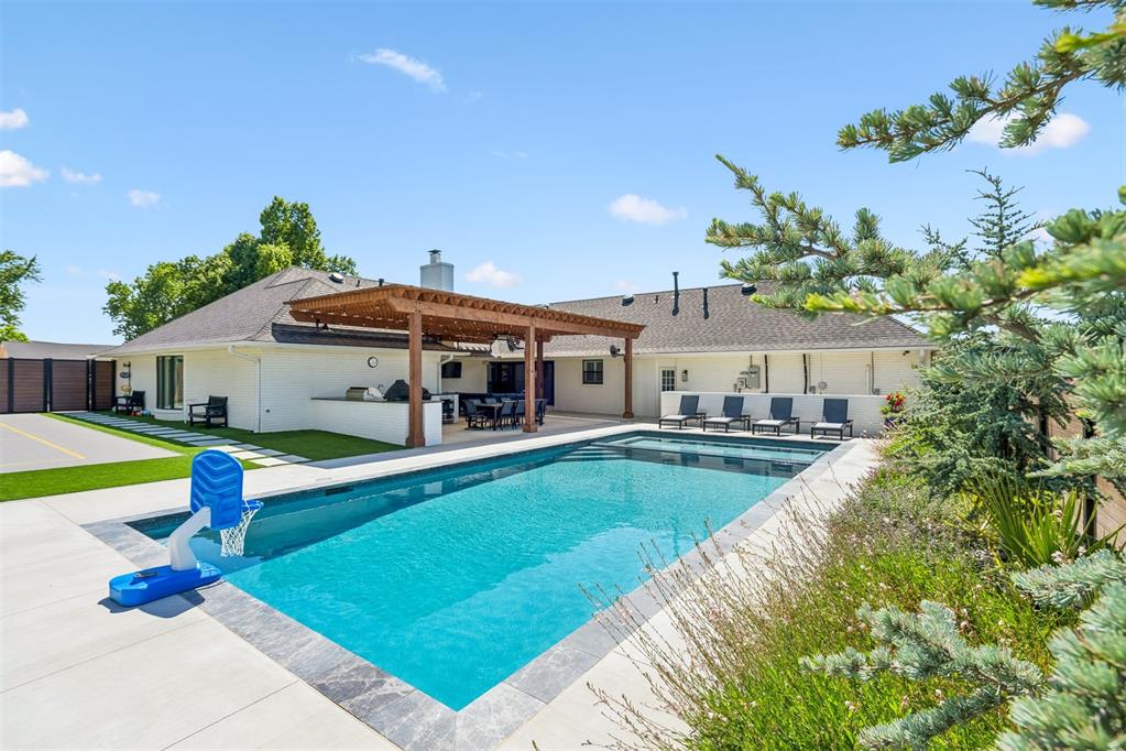 627 Louisiana Street Property Photo 46
