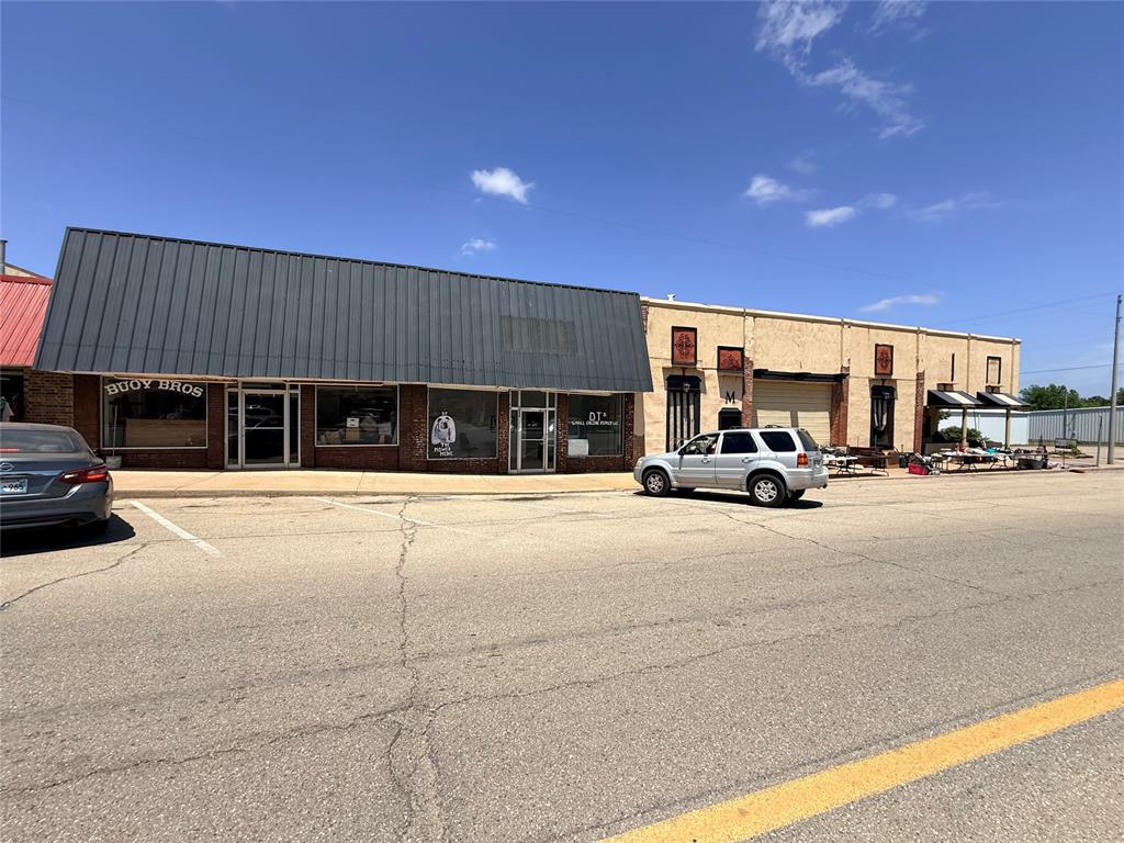606 W Carl Hubbell Boulevard Property Photo 11