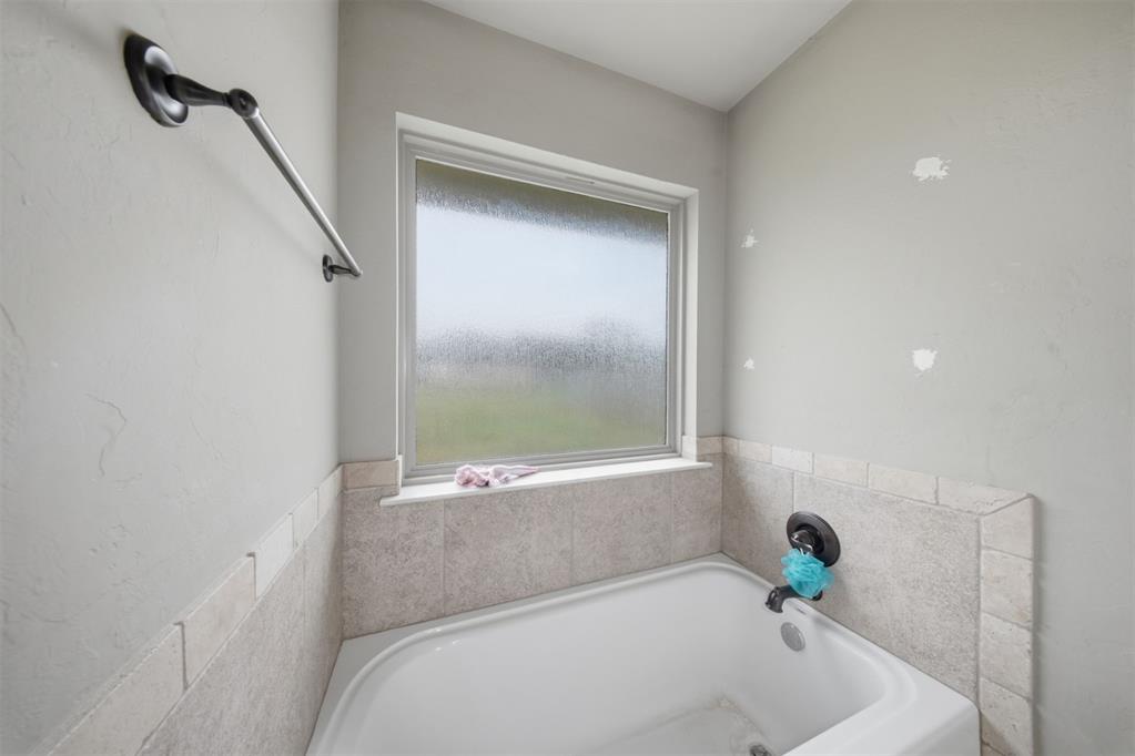 3401 W Simpson Road Property Photo 14