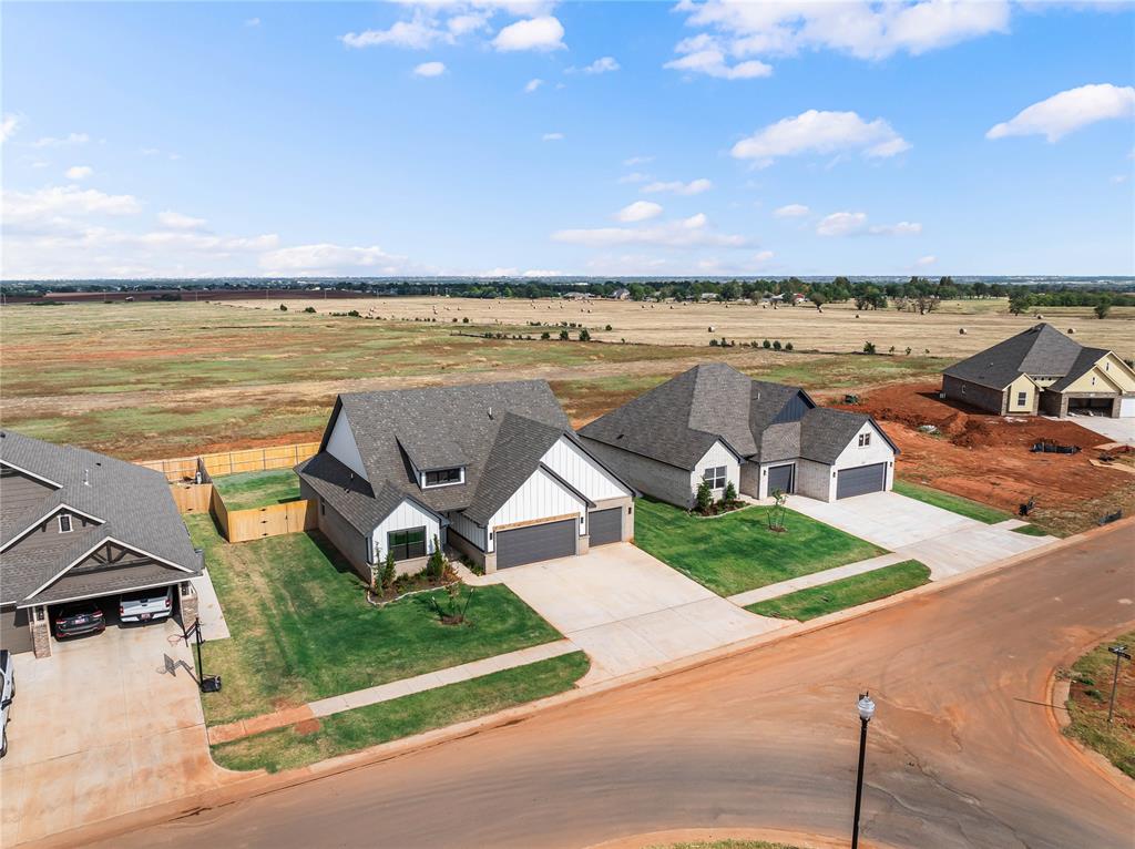 1138 Copper Ridge Circle Property Photo 4