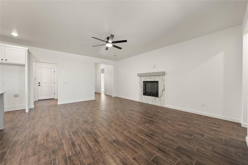 1138 Copper Ridge Circle Property Photo 9