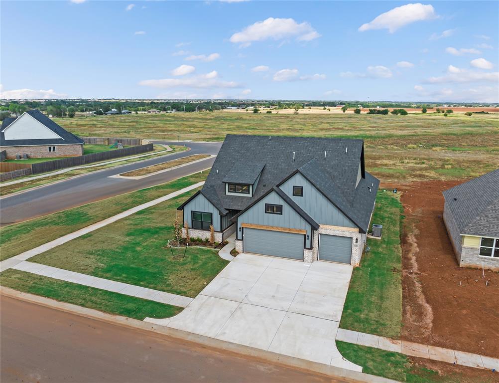 1310 Copper Ridge Circle Property Photo 3