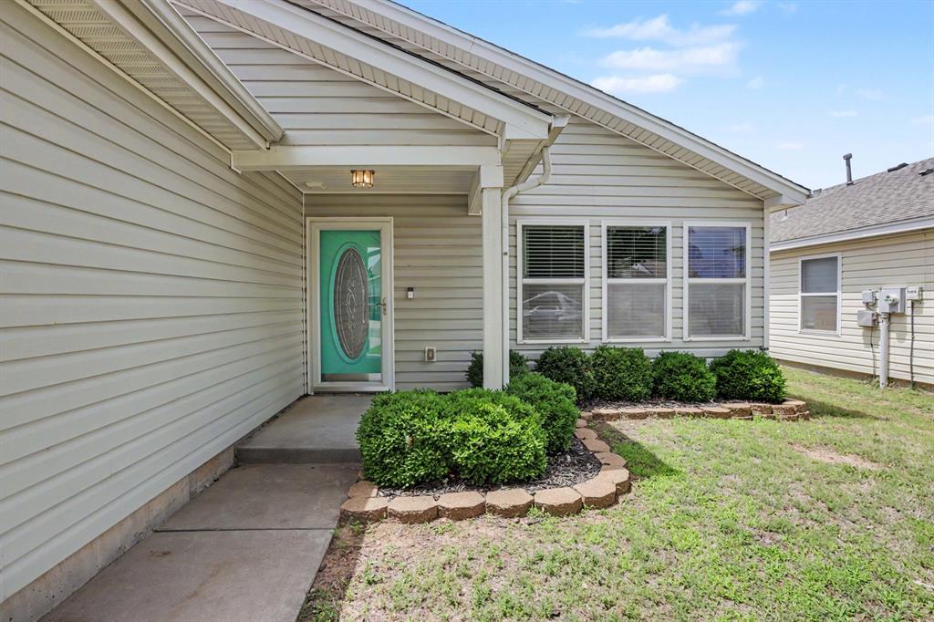15513 Camellia Road Property Photo 4