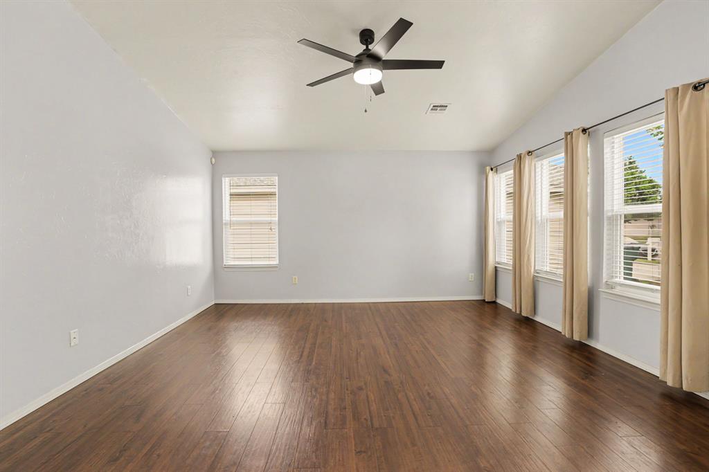 15513 Camellia Road Property Photo 8