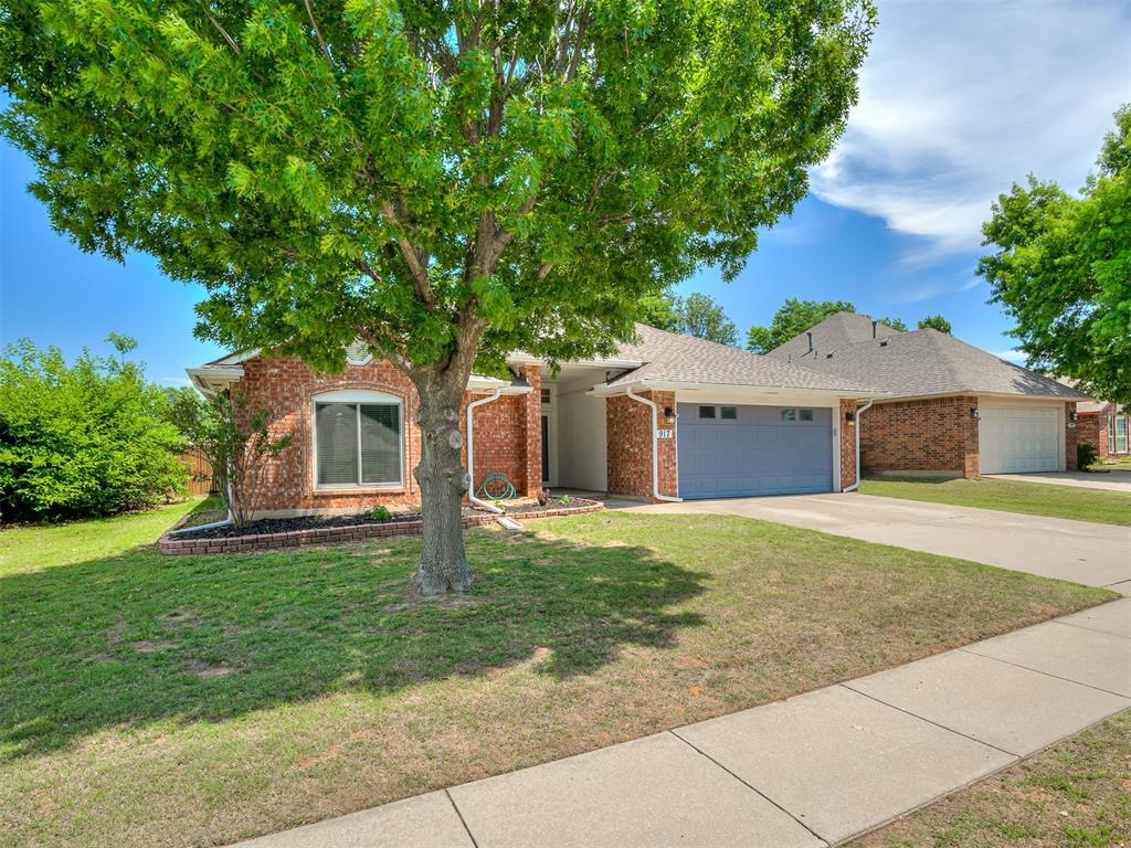 917 Goshawk Drive Property Photo 1