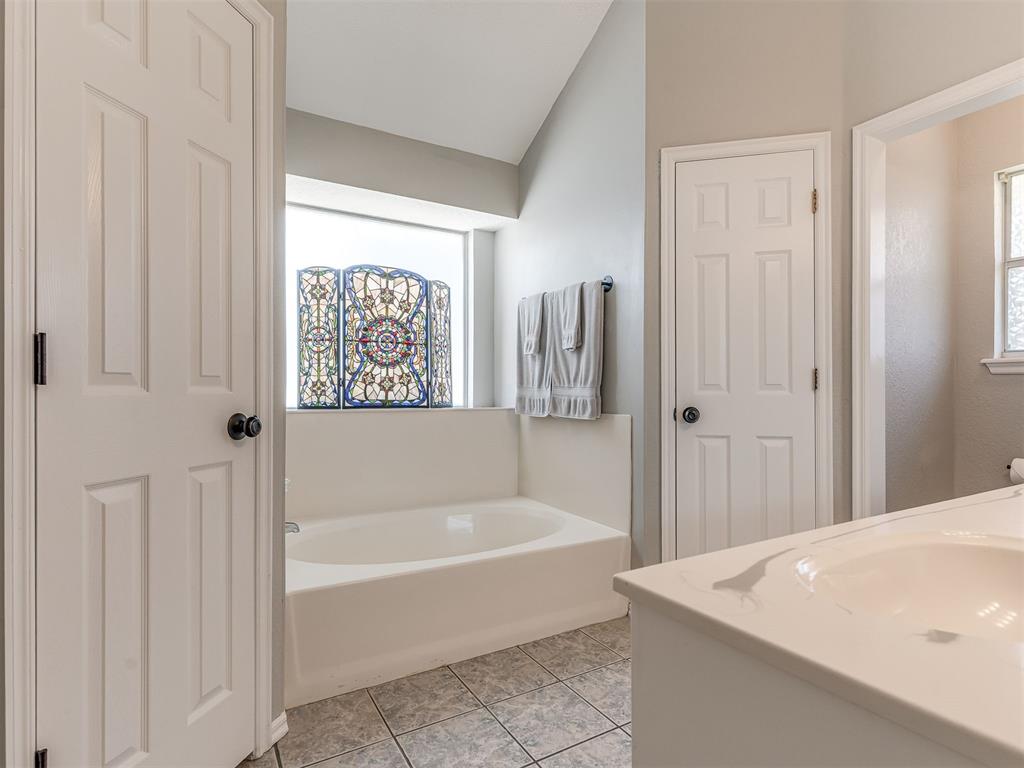 917 Goshawk Drive Property Photo 13