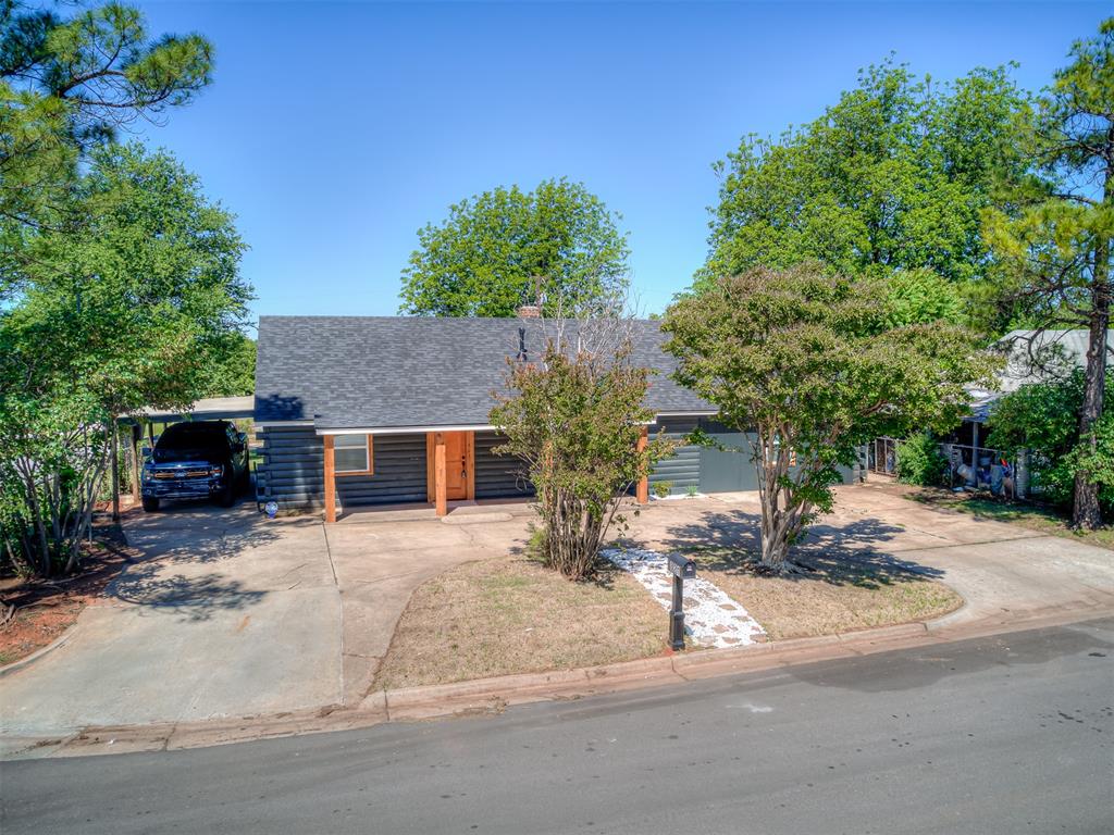 821 Se Grand Boulevard Property Photo 1