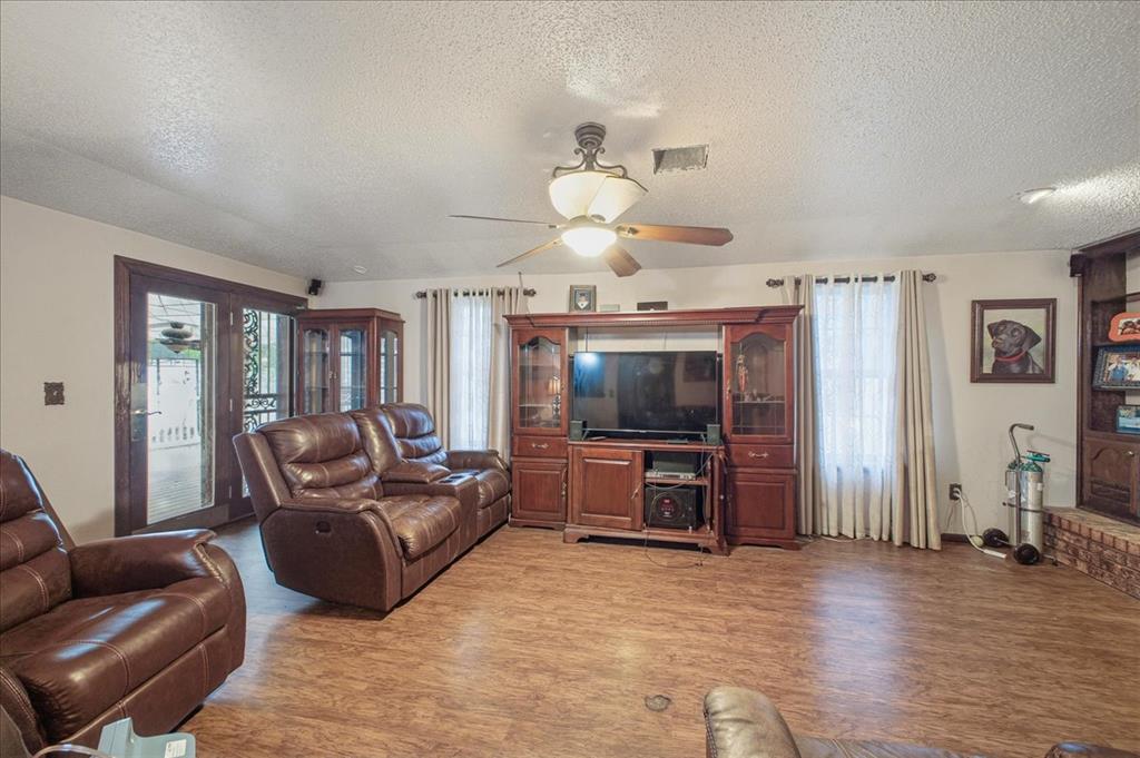 5401 Chad Road Property Photo 6